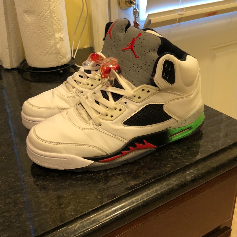 Mens Retro Jordan 5s